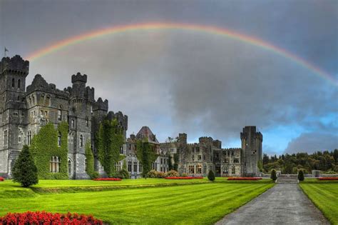 The Quiet Man! A Story of Love, Redemption, and Irish Countryside Charm!